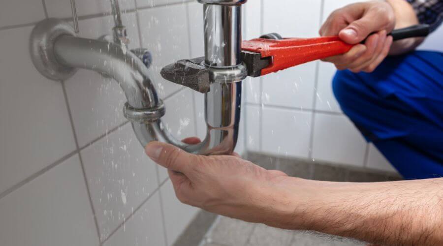 Professional sink repair in Ford, KS